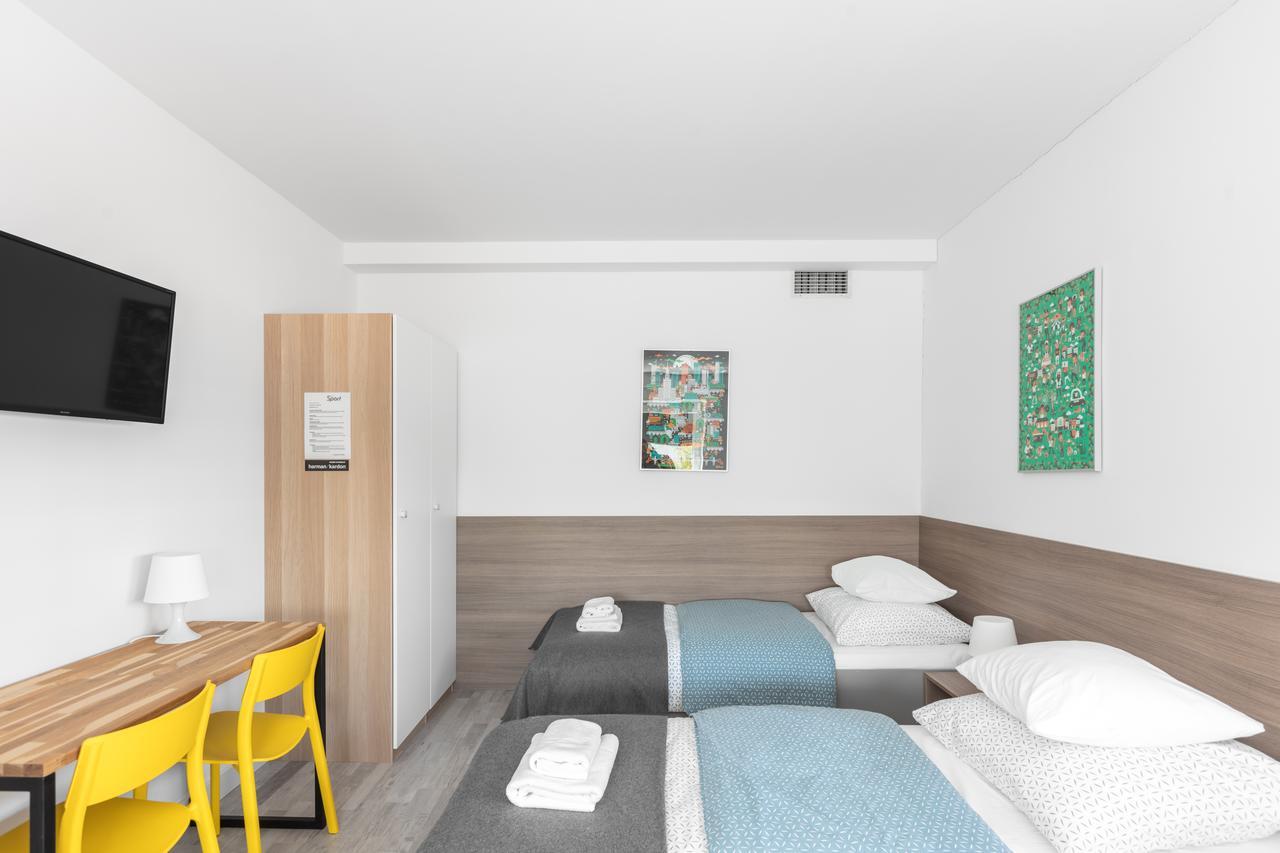 B&B Sport Rooms Варшава Екстериор снимка