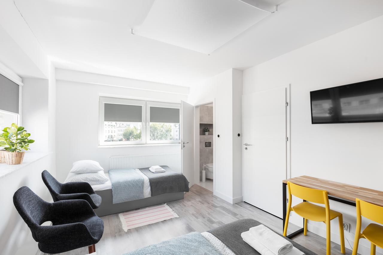 B&B Sport Rooms Варшава Екстериор снимка